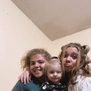 Meet your Posher, Lola